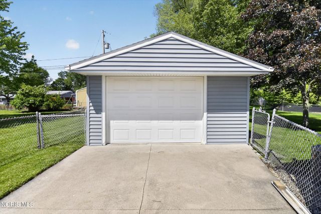 1253 Holgate Avenue, Maumee, OH 43537