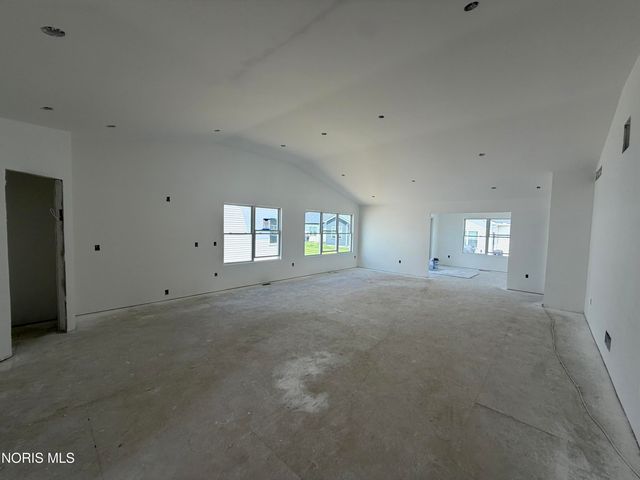 5037 Easton Drive, Oregon, OH 43616
