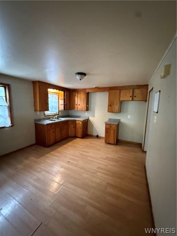 228 71st Street, Niagara Falls, NY 14304
