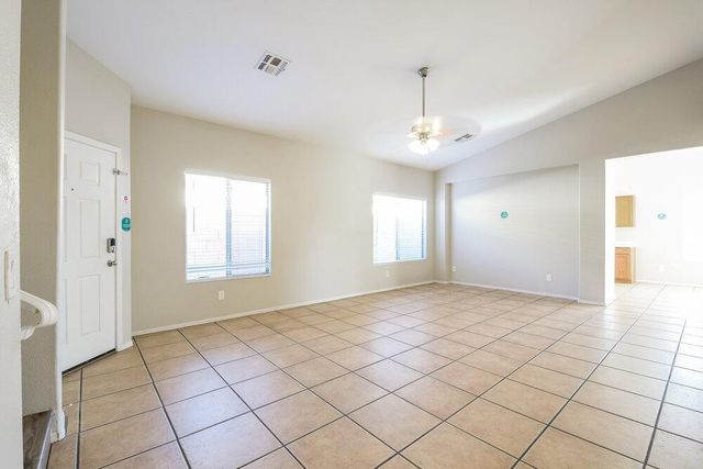 3915 W Buckskin Trail, Phoenix, AZ 85083