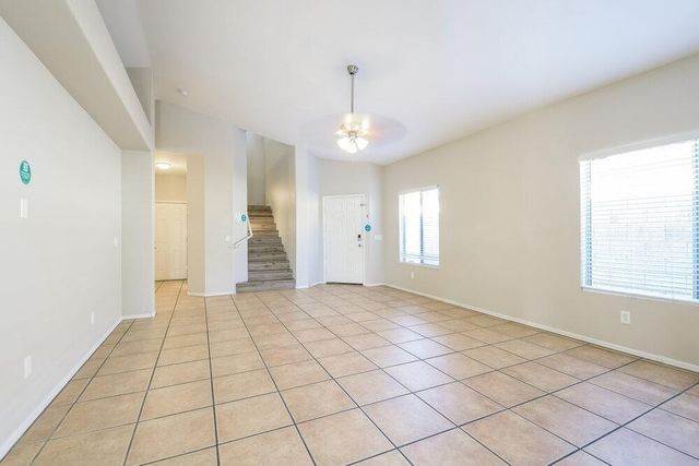 3915 W Buckskin Trail, Phoenix, AZ 85083