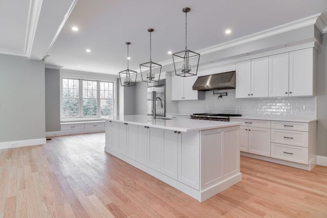 93 Walpole Street, Dover, MA 02030