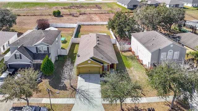 13221 WATERFORD CASTLE DRIVE, Dade City, FL 33525