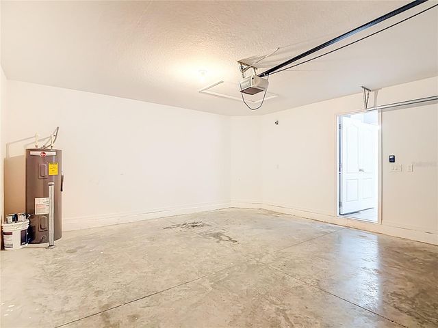 13221 WATERFORD CASTLE DRIVE, Dade City, FL 33525