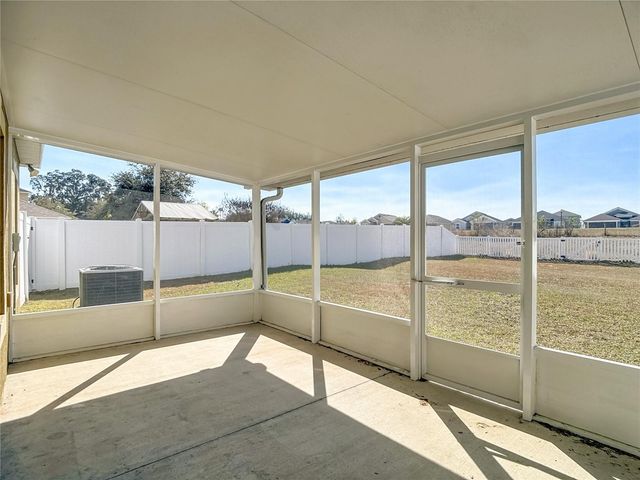 13221 WATERFORD CASTLE DRIVE, Dade City, FL 33525