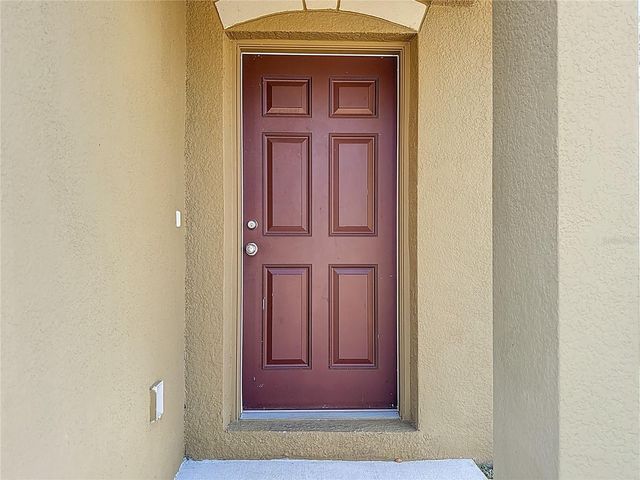 13221 WATERFORD CASTLE DRIVE, Dade City, FL 33525