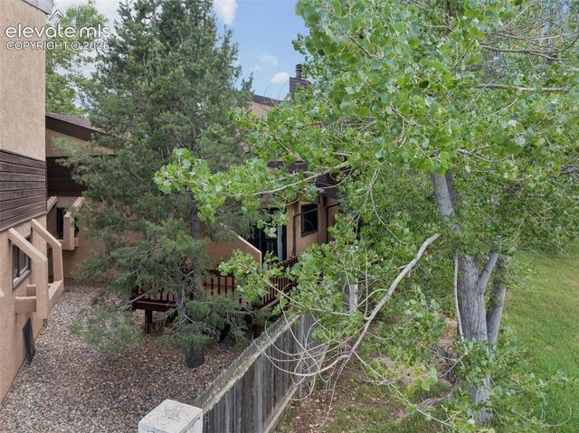 862 Pebblewood Drive, Colorado Springs, CO 80919