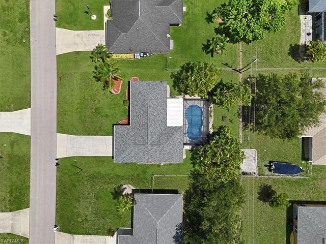 801 SW 11th PL, Cape Coral, FL 33991