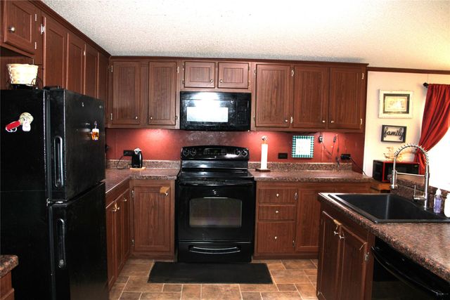 10780 County Road 3707, Wills Point, TX 75169