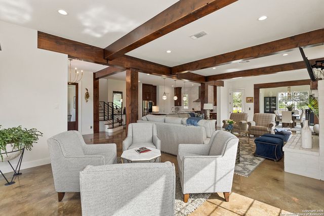 1228 PALADIN TRL, Spring Branch, TX 78070