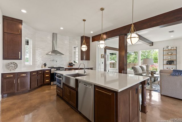1228 PALADIN TRL, Spring Branch, TX 78070