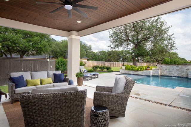 1228 PALADIN TRL, Spring Branch, TX 78070