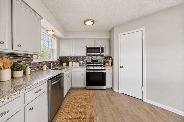 23460 Smith Road, Porter, TX 77365