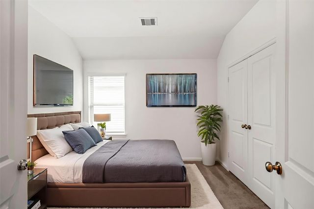 613 Royal Arch Drive, Conroe, TX 77304