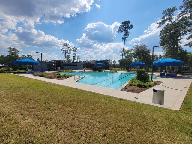 613 Royal Arch Drive, Conroe, TX 77304