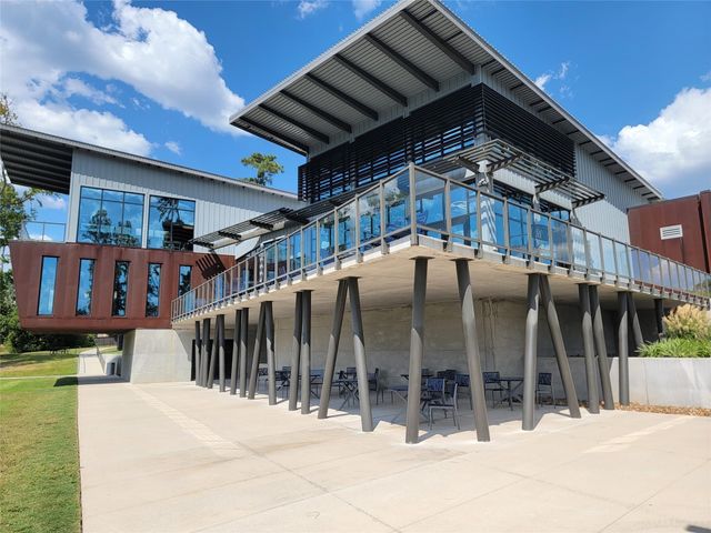 613 Royal Arch Drive, Conroe, TX 77304