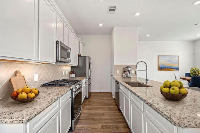 613 Royal Arch Drive, Conroe, TX 77304