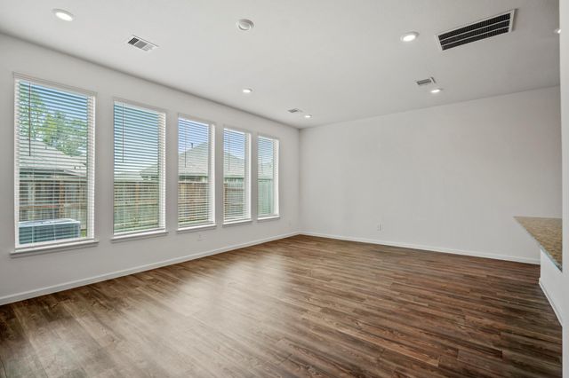 613 Royal Arch Drive, Conroe, TX 77304