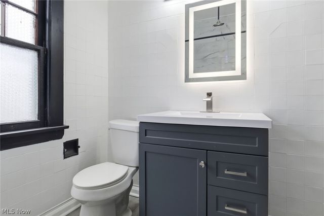 11816 Buckingham Avenue, Cleveland, OH 44120