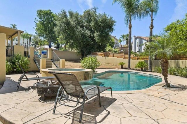 2007 S Juniper Street, Escondido, CA 92025