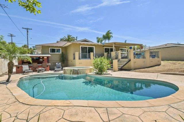 2007 S Juniper Street, Escondido, CA 92025