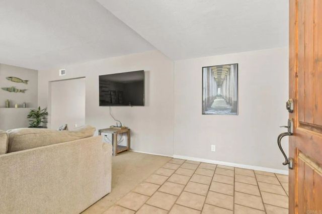 2007 S Juniper Street, Escondido, CA 92025
