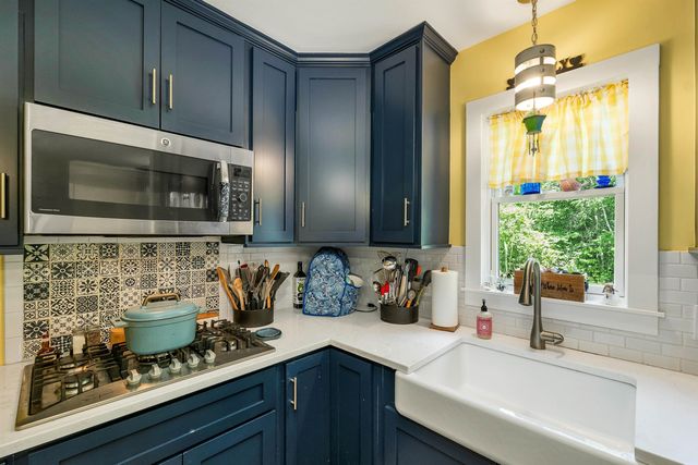 270 Lockes Hill Road, Epsom, NH 03234