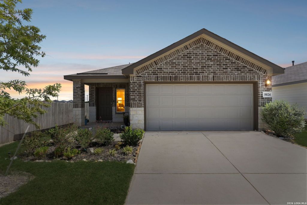 5024 Duck Hook, San Antonio, TX 78261