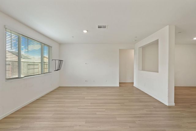 691 Lippi St, Galt, CA 95632