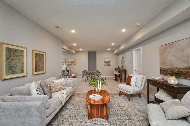 105 NW Ashley Court, Waukee, IA 50263