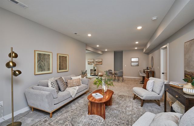 105 NW Ashley Court, Waukee, IA 50263