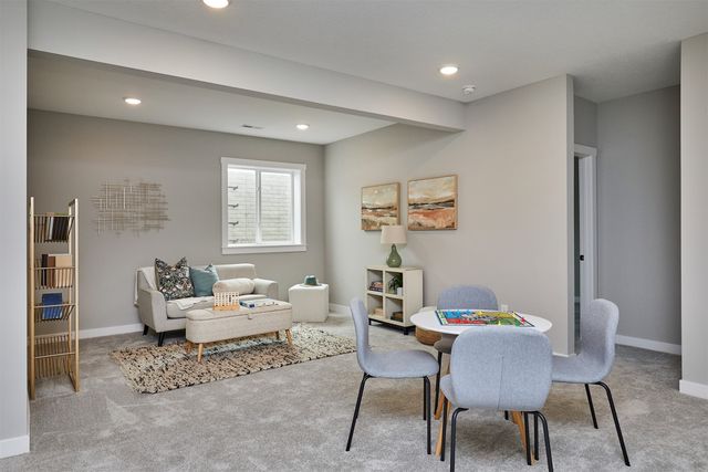 105 NW Ashley Court, Waukee, IA 50263