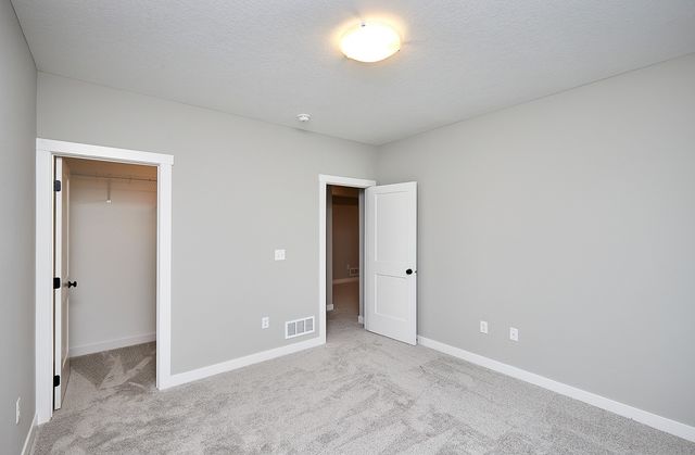 105 NW Ashley Court, Waukee, IA 50263