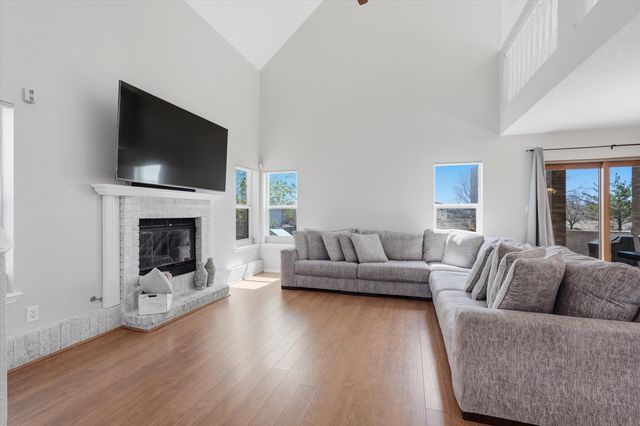4424 Gooseberry Road NW, Albuquerque, NM 87120
