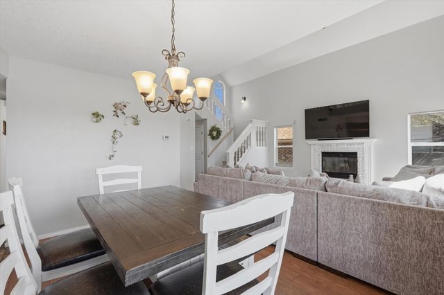4424 Gooseberry Road NW, Albuquerque, NM 87120