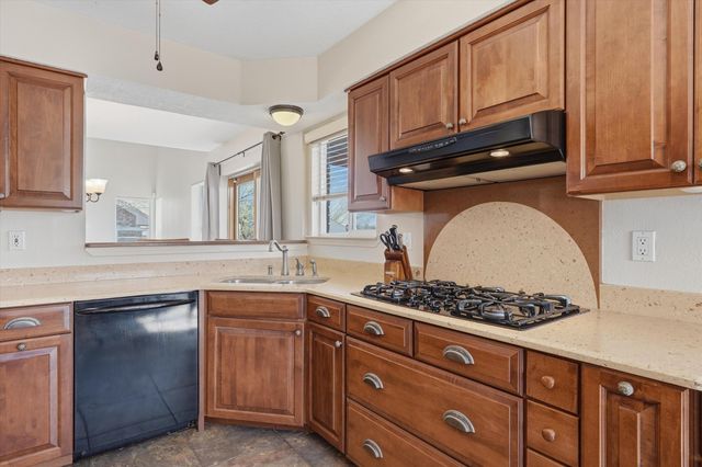 4424 Gooseberry Road NW, Albuquerque, NM 87120