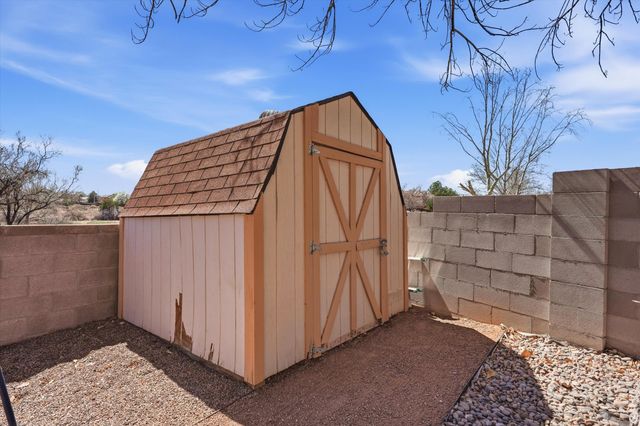4424 Gooseberry Road NW, Albuquerque, NM 87120