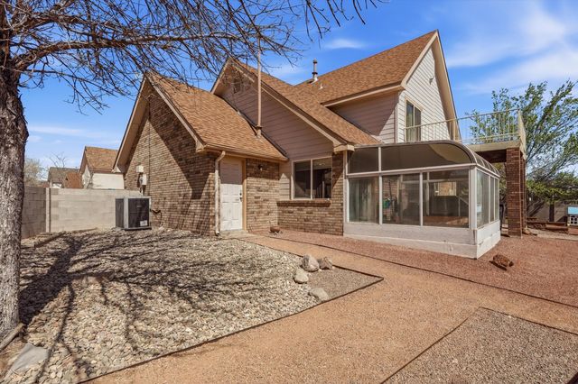 4424 Gooseberry Road NW, Albuquerque, NM 87120