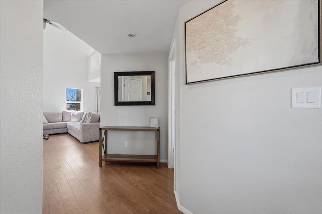 4424 Gooseberry Road NW, Albuquerque, NM 87120