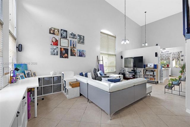 2001 SE 14th Cir, Homestead, FL 33035
