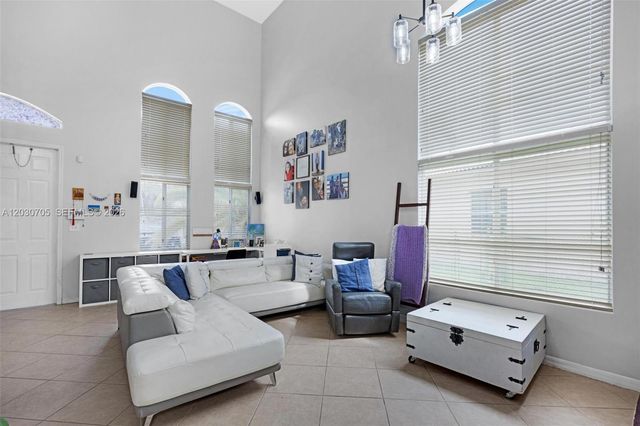 2001 SE 14th Cir, Homestead, FL 33035