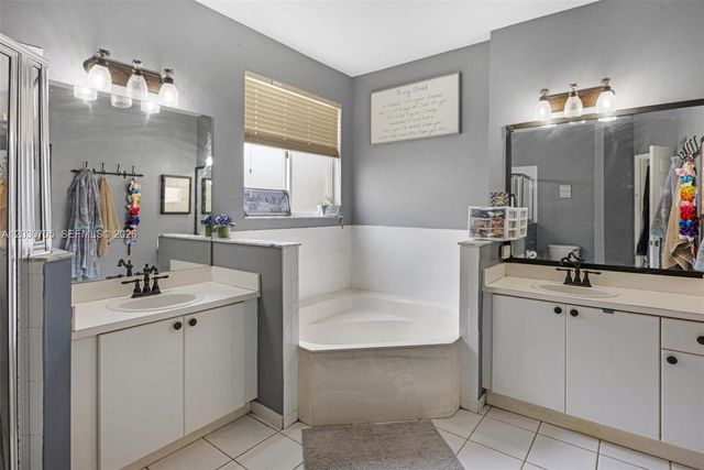 2001 SE 14th Cir, Homestead, FL 33035