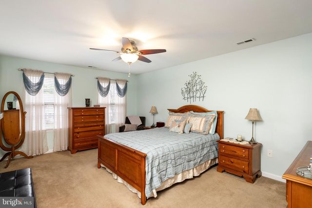 17 DOGWOOD LANE, Hamilton, NJ 08690