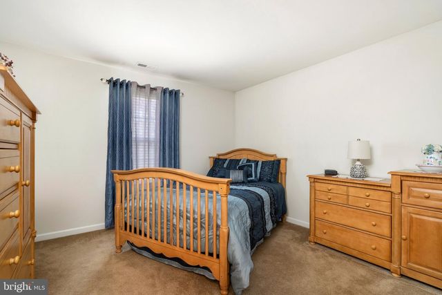 17 DOGWOOD LANE, Hamilton, NJ 08690