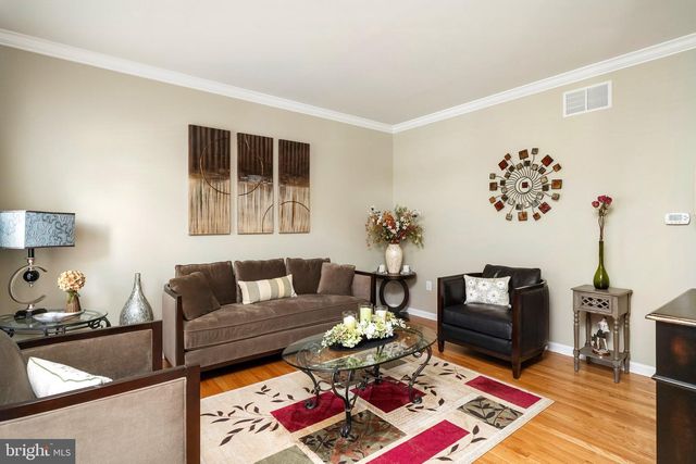 17 DOGWOOD LANE, Hamilton, NJ 08690