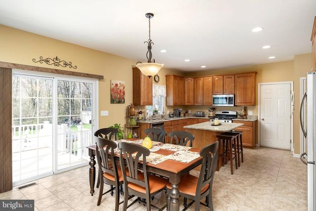 17 DOGWOOD LANE, Hamilton, NJ 08690