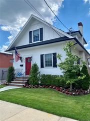 13 Lincoln Road, Franklin Square, NY 11010