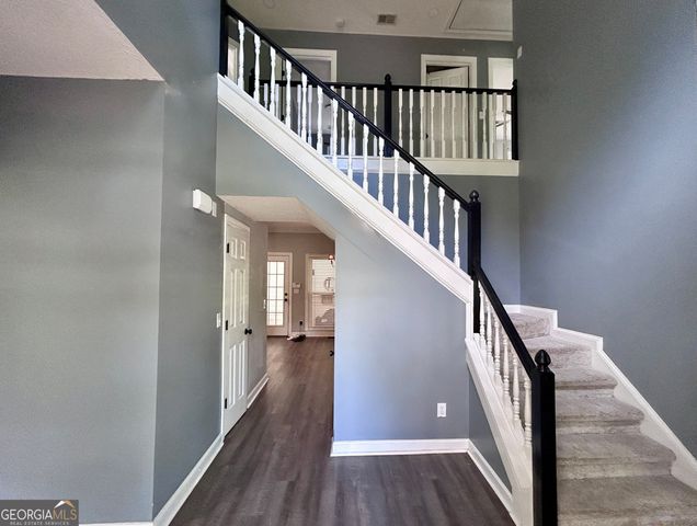 100 Brookfield Court, Tyrone, GA 30290