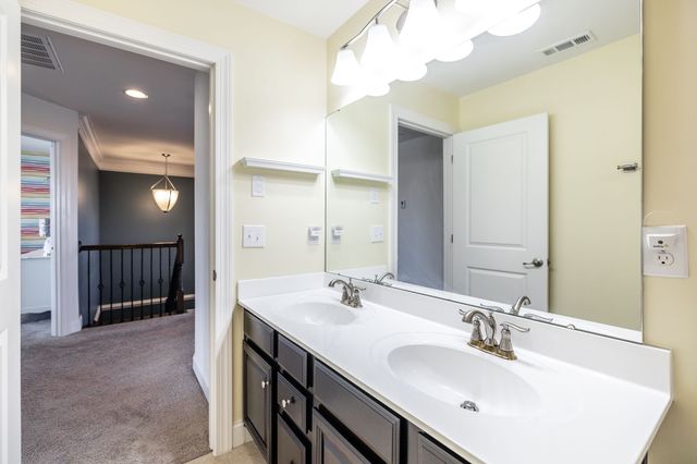 624 Goodman Dr, Gallatin, TN 37066