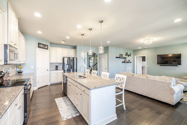 624 Goodman Dr, Gallatin, TN 37066